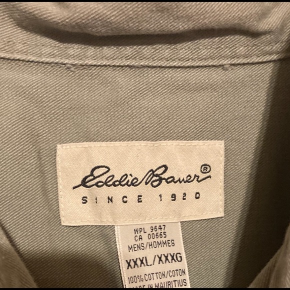 NWOT Eddie Bauer long sleeve button down - Picture 2 of 3